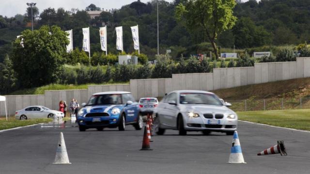BMW DRIVING ACADEMY