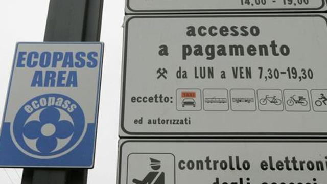 L'ex sindaco di Milano Tognoli scrive a Pisapia sui blocchi del traffico