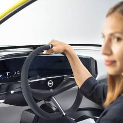 GT X Experimental, prefigurazione del futuro di Opel