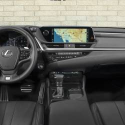 Lexus, la settima generazione della ES nuovo riferimento per lusso, tecnologie e qualità