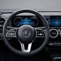 Mercedes Classe A Sport Extra, tanta tecnologia di serie