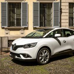 Renault, si amplia e si rinnova la gamma Business